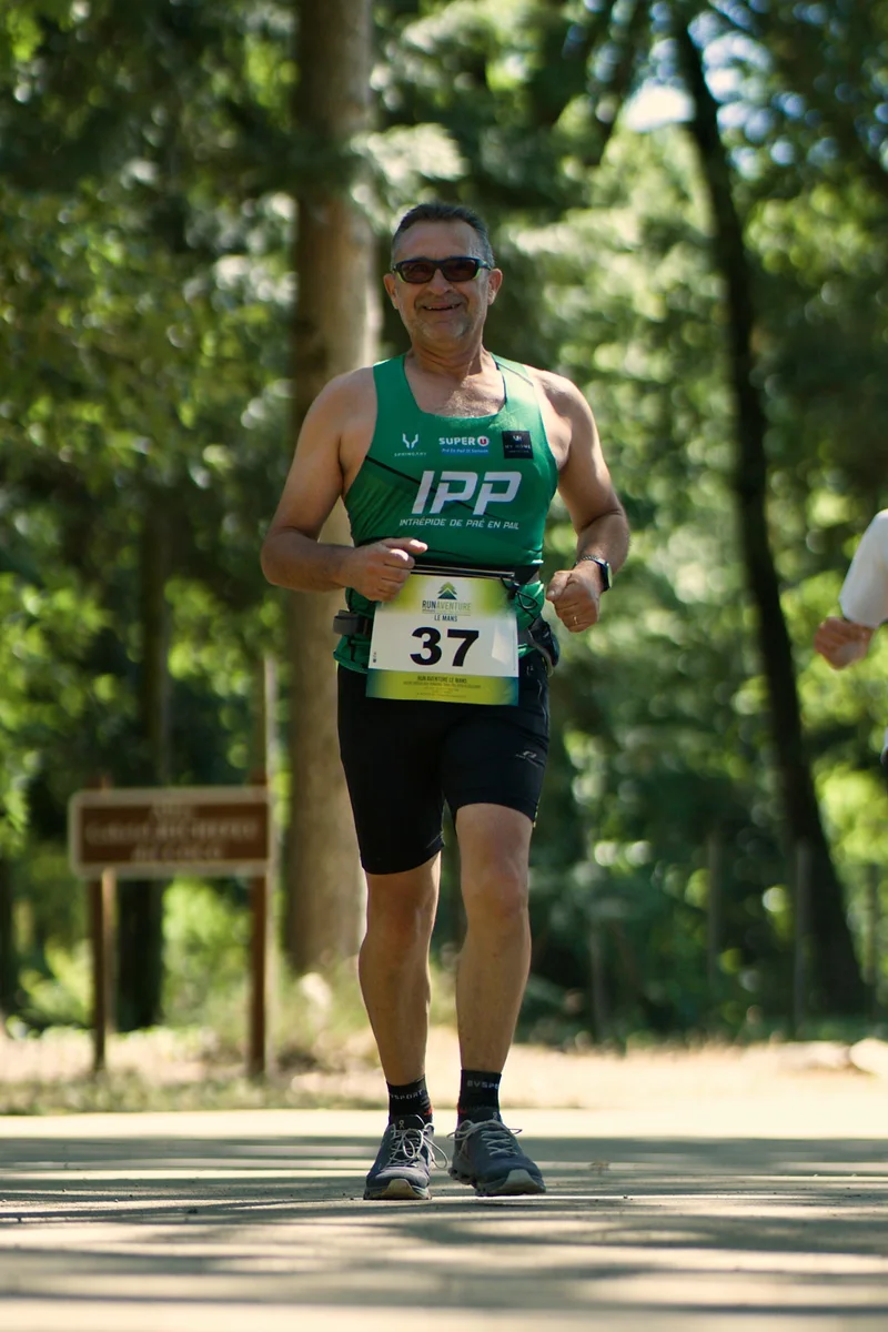 Runner with bib 37, close-up